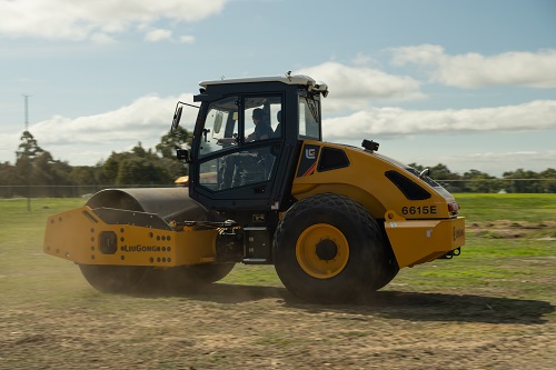 6615E Vibrating Roller